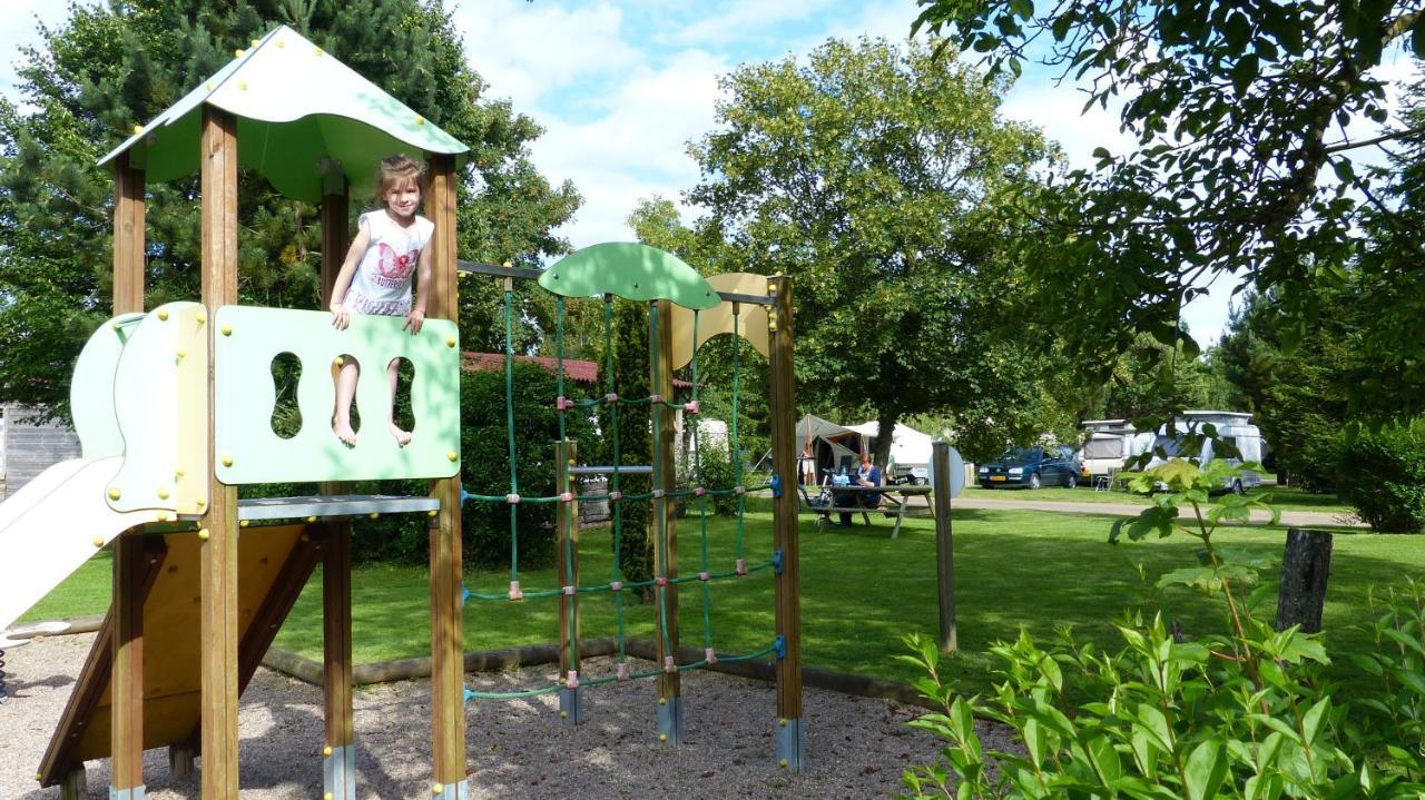 L' Appartement Du Camping Hautoreille Bannes  Eksteriør bilde
